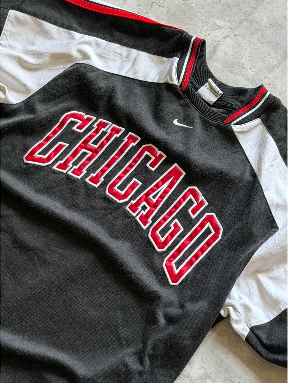 Vintage Center Hit Nike Chicago Bulls Jersey Tee Size M